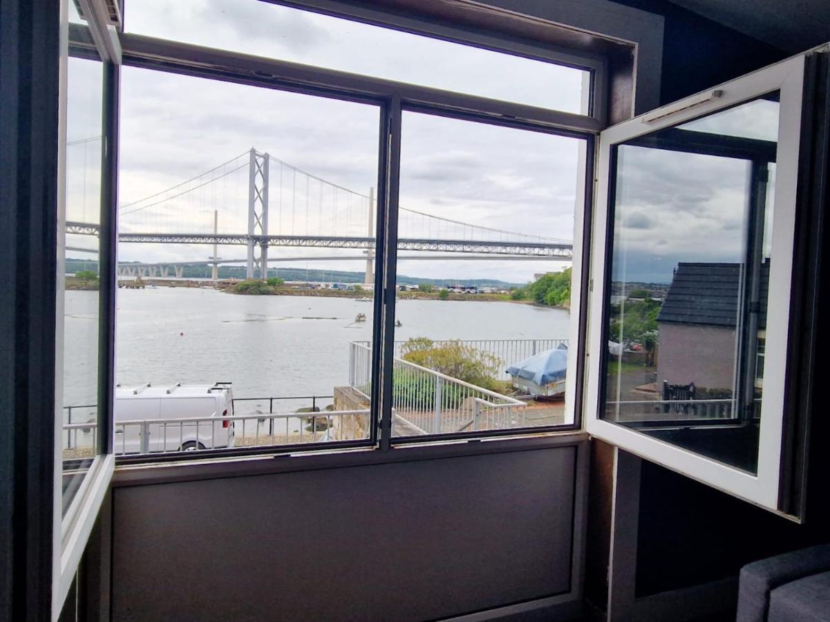 Three Bridges Waterfront Villa Норт Куинсфери Екстериор снимка